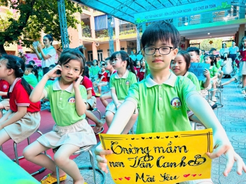 Chào đón các thiên thần nhỏ của trường Mầm non Vân Canh A, B đến thăm quan, trải nghiệm