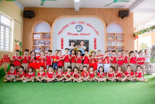 Chào đón các thiên thần nhỏ của trường Mầm non Vân Canh A, B đến thăm quan, trải nghiệm