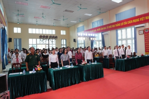 Tự hào những học sinh tiêu biểu của trường Tiểu học Vân Canh