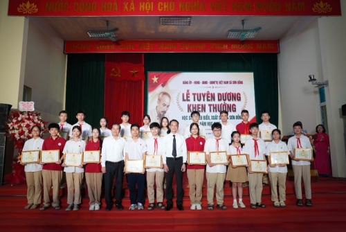 Tự hào những học sinh tiêu biểu của trường Tiểu học Vân Canh