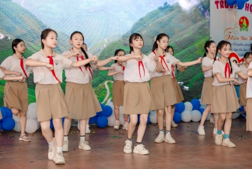 Chia tay học sinh lớp 5, niên khóa 2021-2026