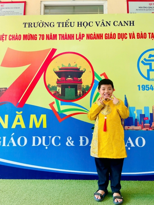 Tự hào là người Việt Nam, tự hào là học sinh thủ đô và tự hào là học sinh Trường Tiểu học Vân Canh