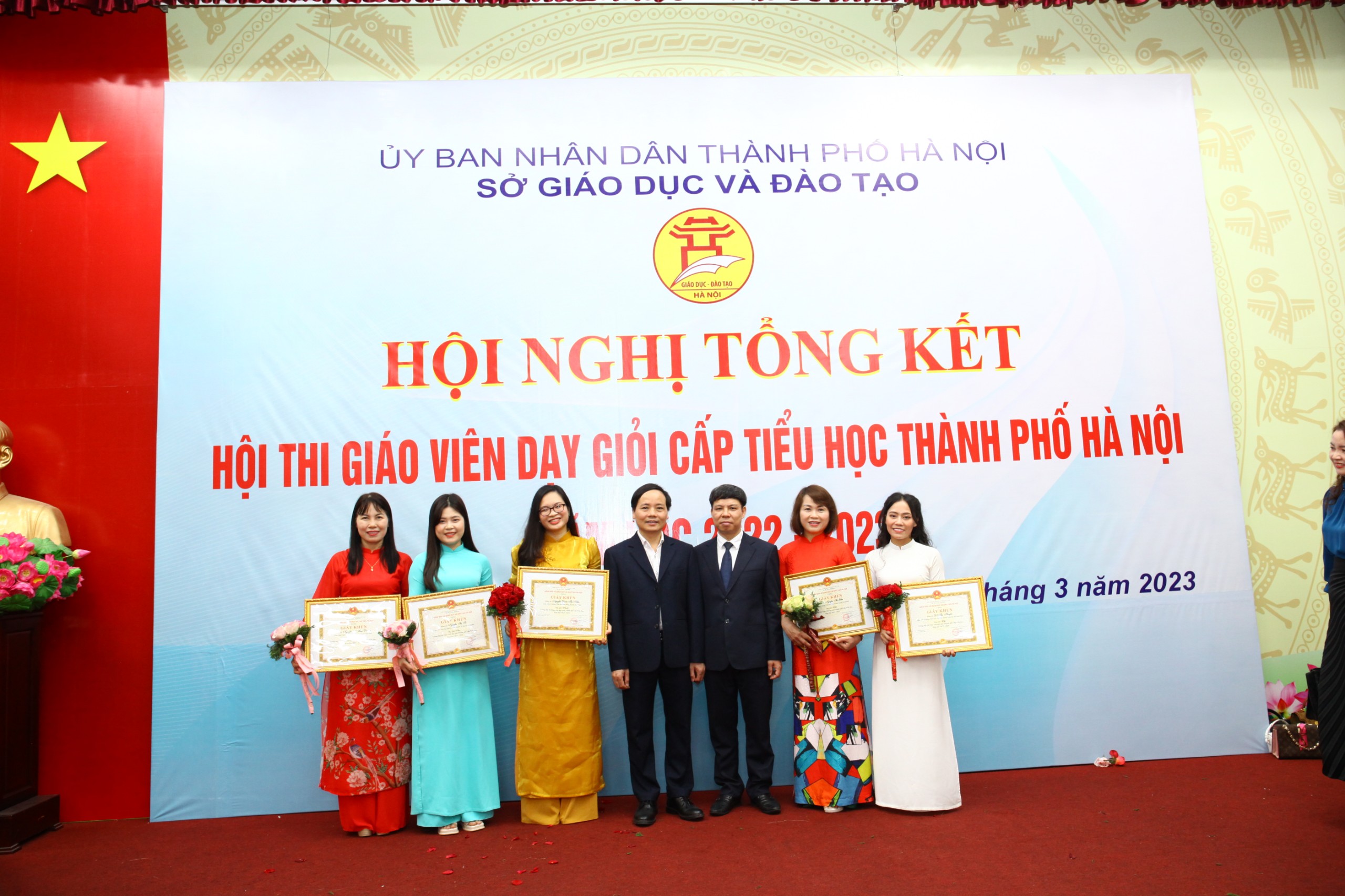 Cô giáo Nguyễn Thị Yên đạt giải Nhì Hội thi Giáo viên dạy giỏi cấp Tiểu học thành phố Hà Nội năm học 2022 - 2023