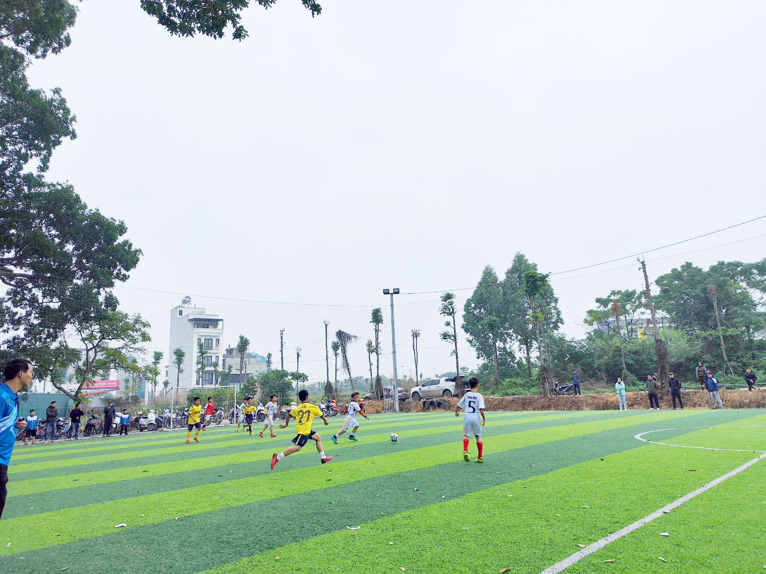 Giải bóng đá học sinh Tiểu học Vân Canh - Những trận bóng sôi nổi