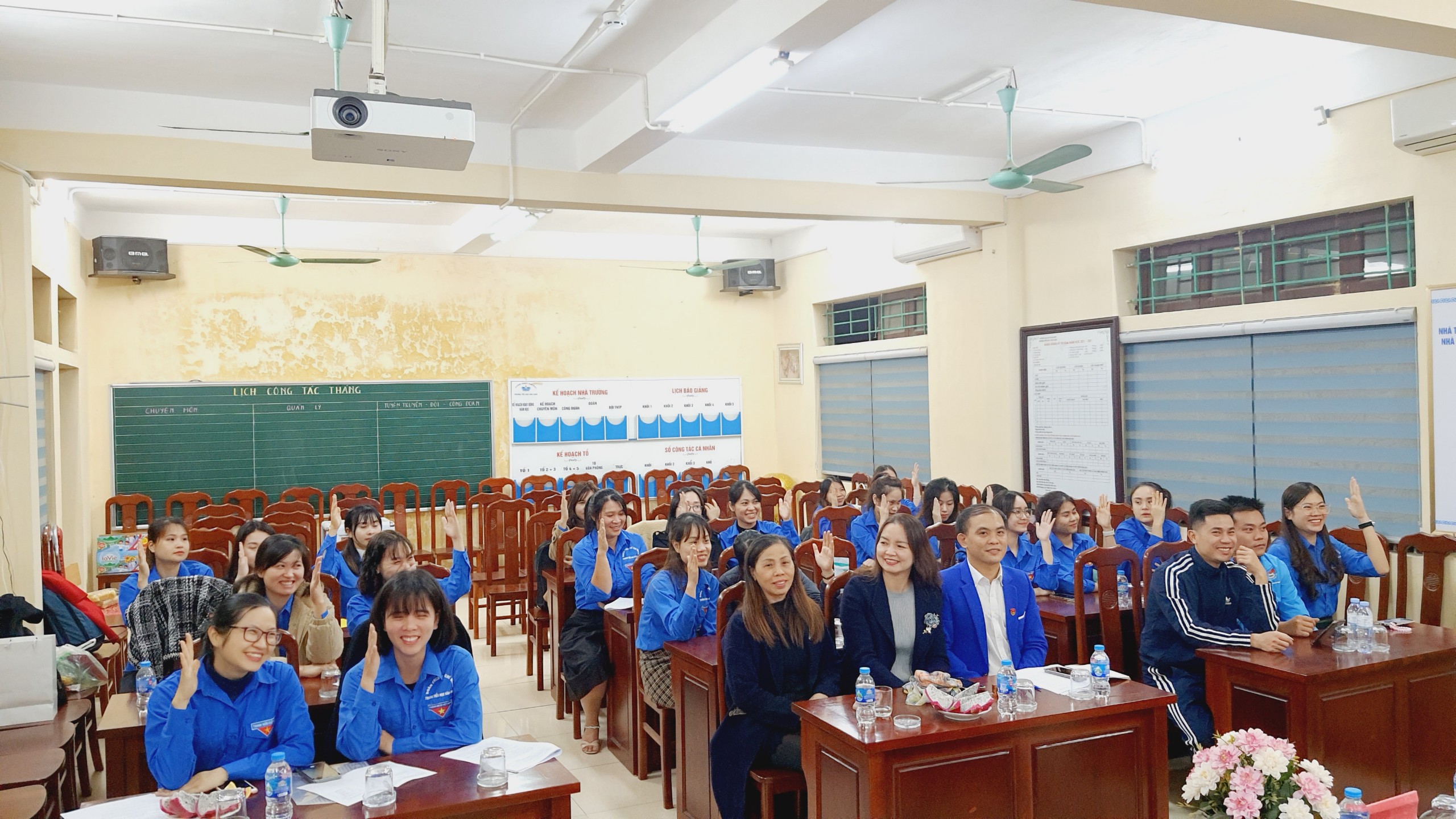  Đại hội Chi đoàn trường Tiểu học Vân Canh nhiệm kì 2023 - 2024