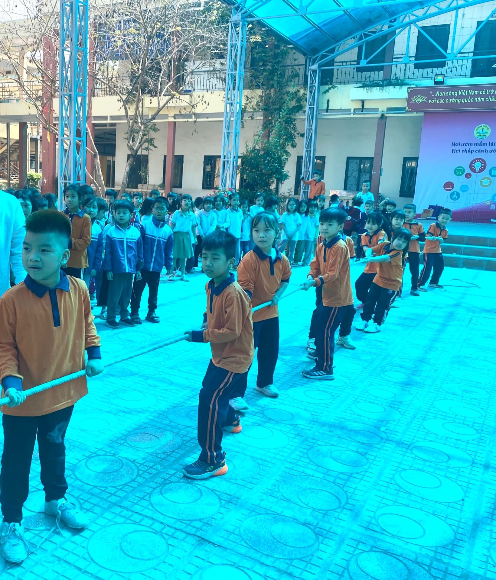 Ngày hội thiếu nhi vui khỏe trường Tiểu học Vân Canh.