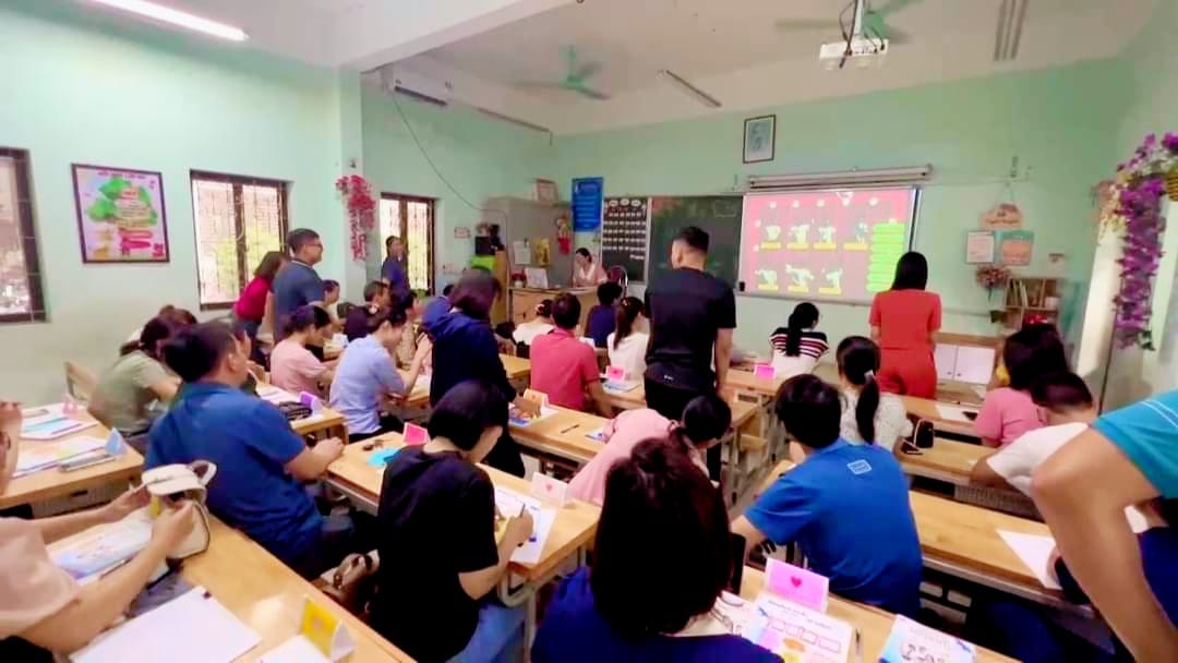 Trường Tiểu học Vân Canh tổ chức Hội nghị cha mẹ học sinh cuối năm học 2023-2024