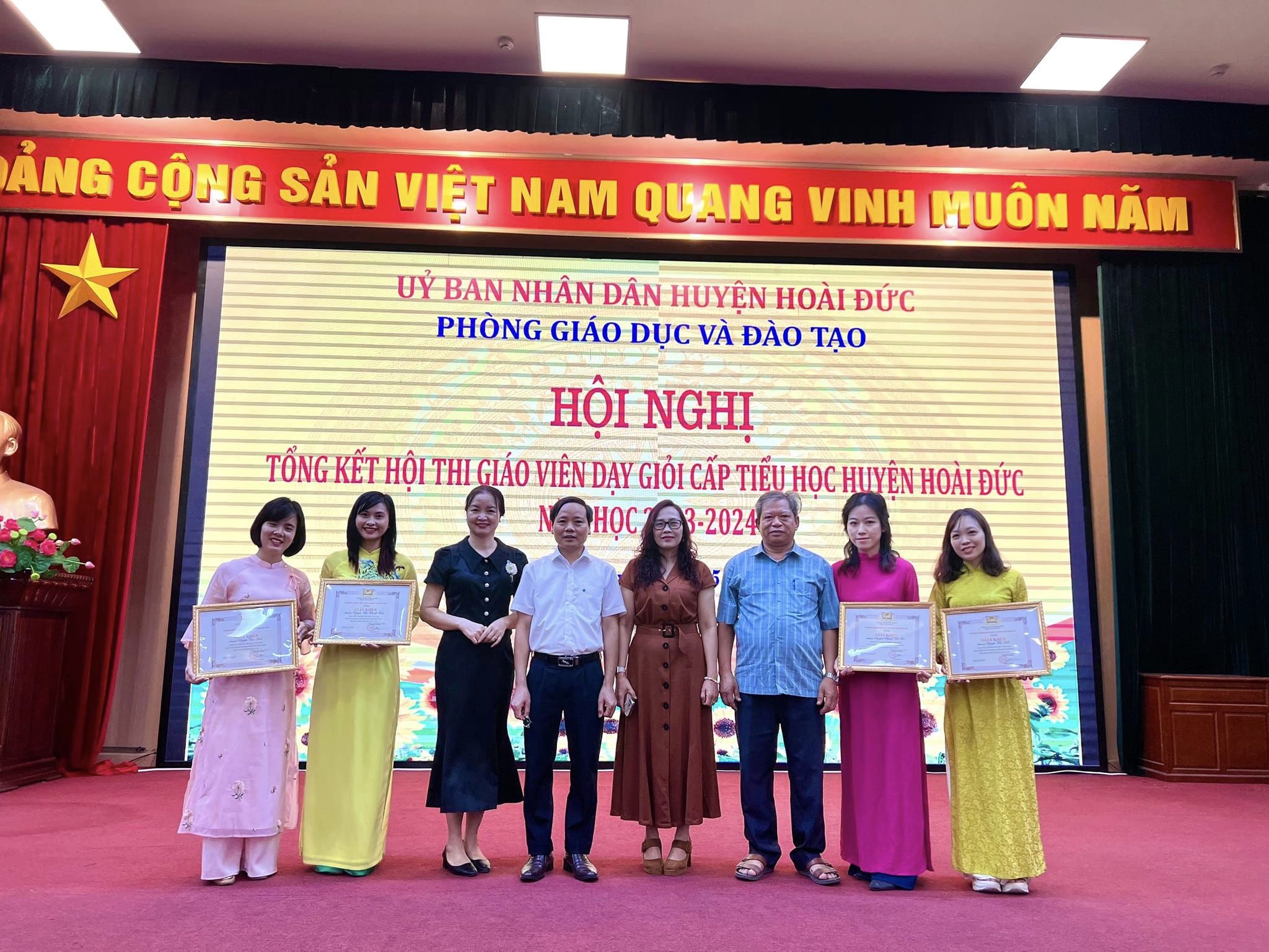 Trường Tiểu học Vân Canh đạt 01 giải Nhì cấp TP; 1 giải Nhì và 3 giải Ba cấp huyện tại hội thi GV dạy giỏi năm 2023-2024